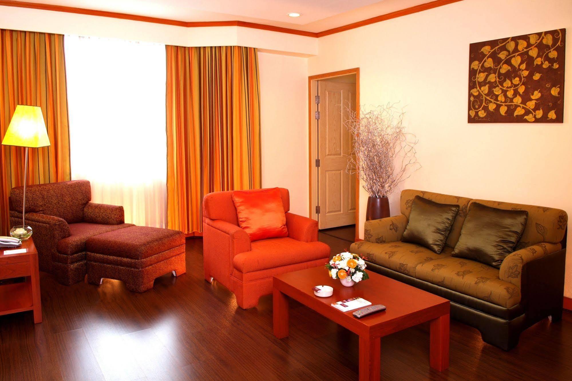 Chon Inter Hotel Chonburi Exteriér fotografie